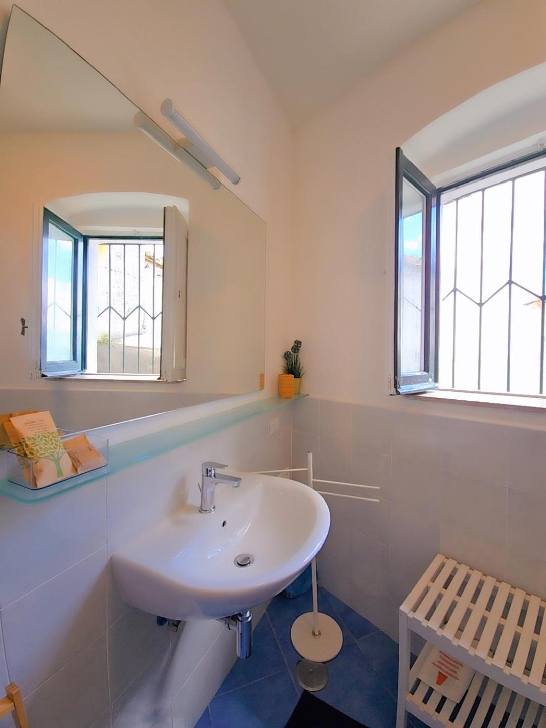 Raito Guest House - Amalfi Coast Vietri sul Mare Exterior photo
