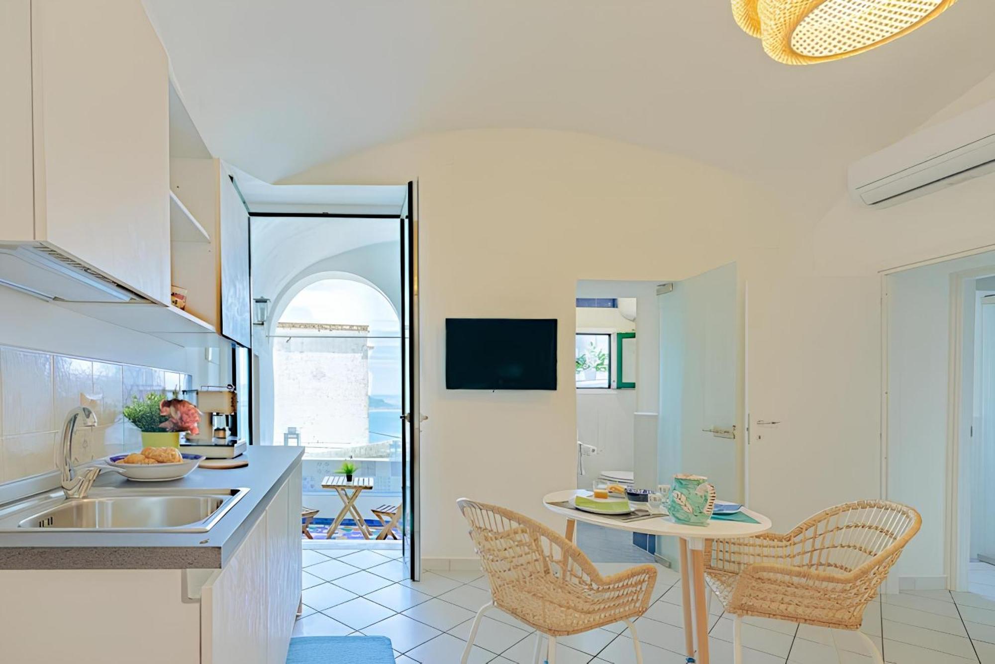Raito Guest House - Amalfi Coast Vietri sul Mare Exterior photo